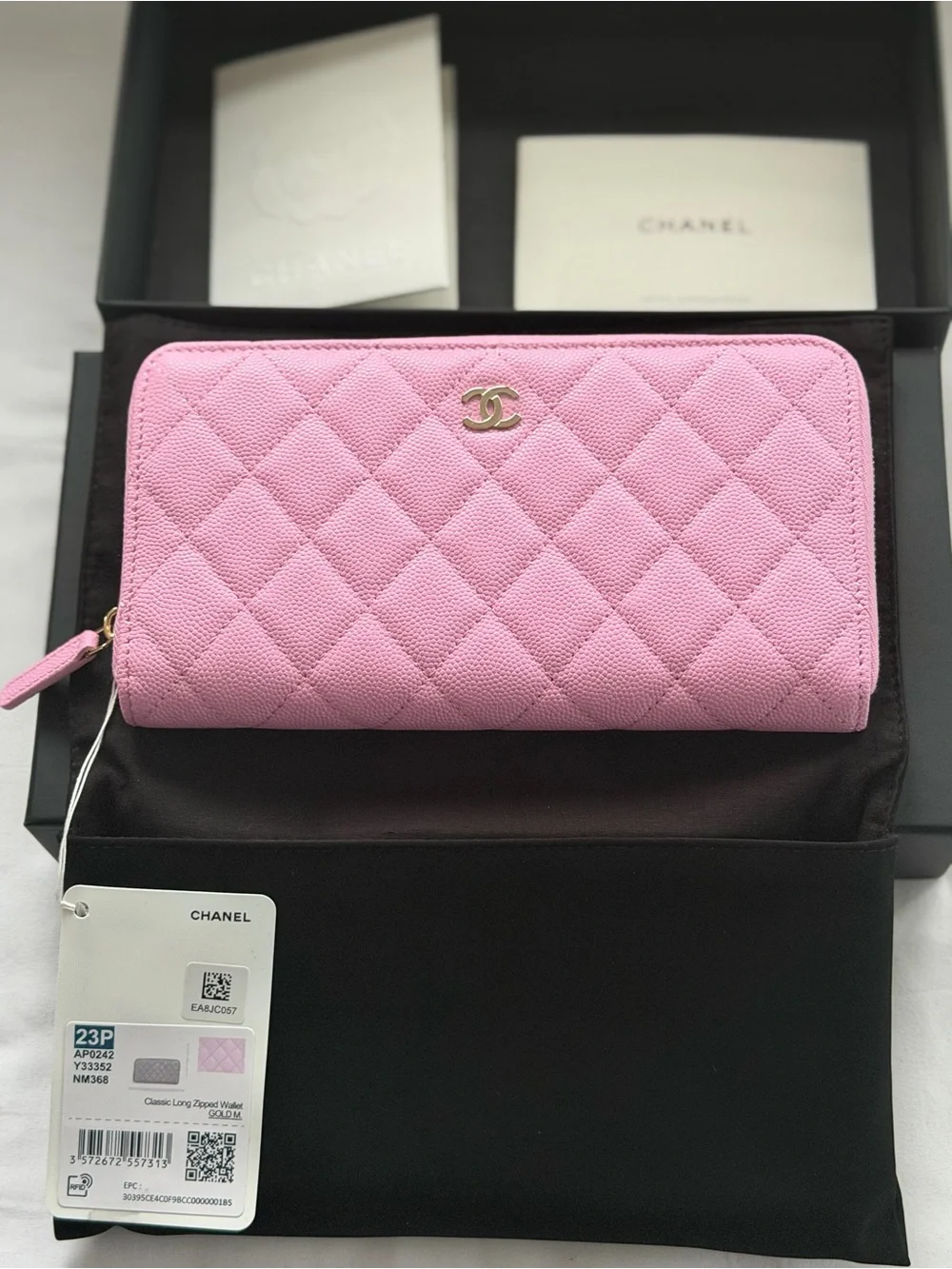 CHANEL classic quilted
